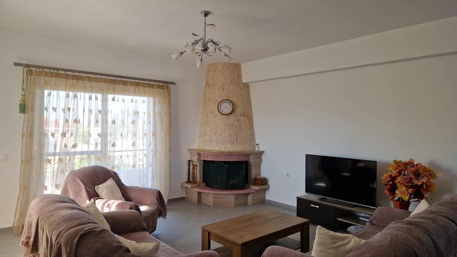 Villa Nefeli Sarandë 0*,  阿尔巴尼亚
