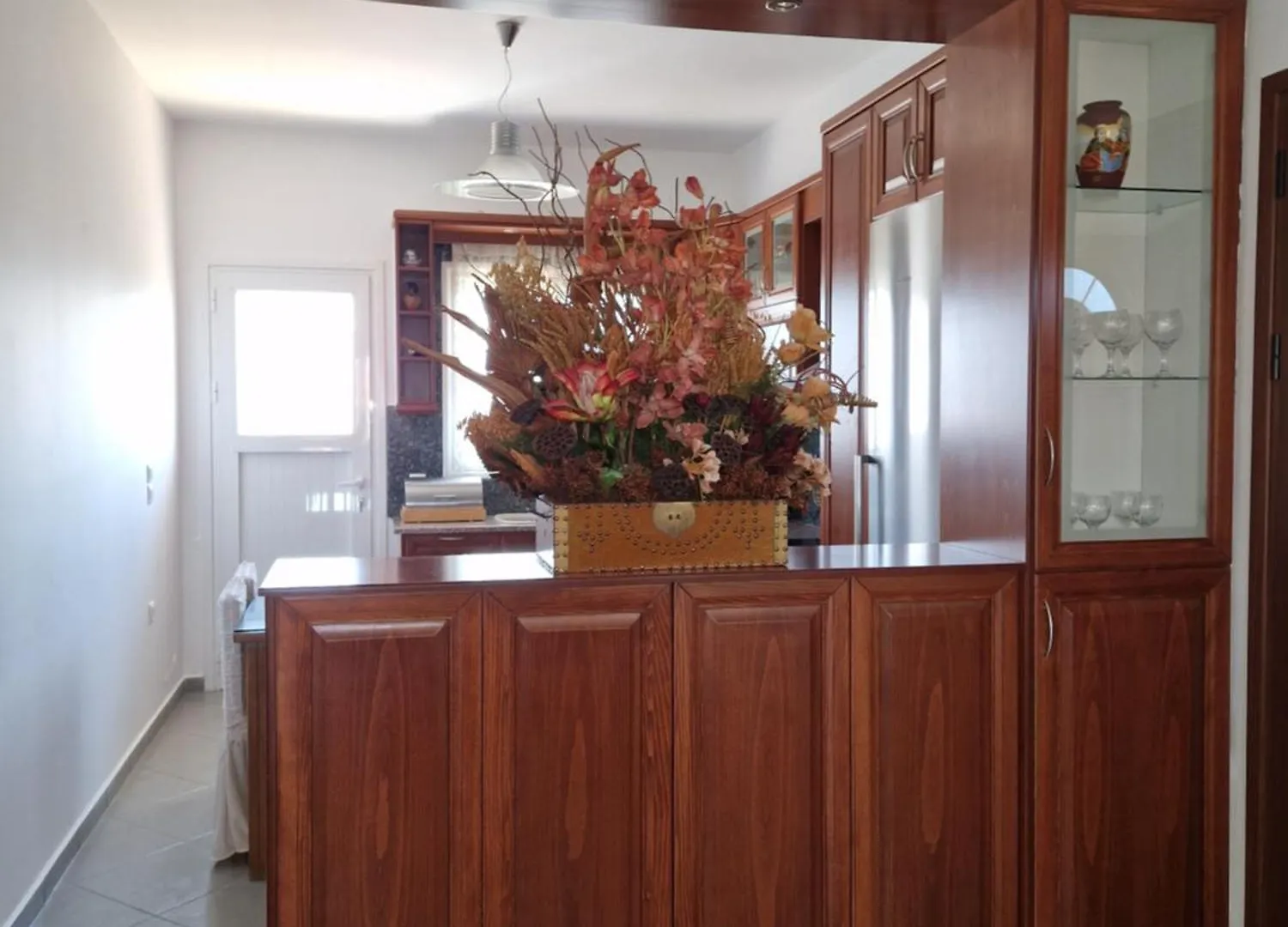 Villa Nefeli Sarandë 公寓